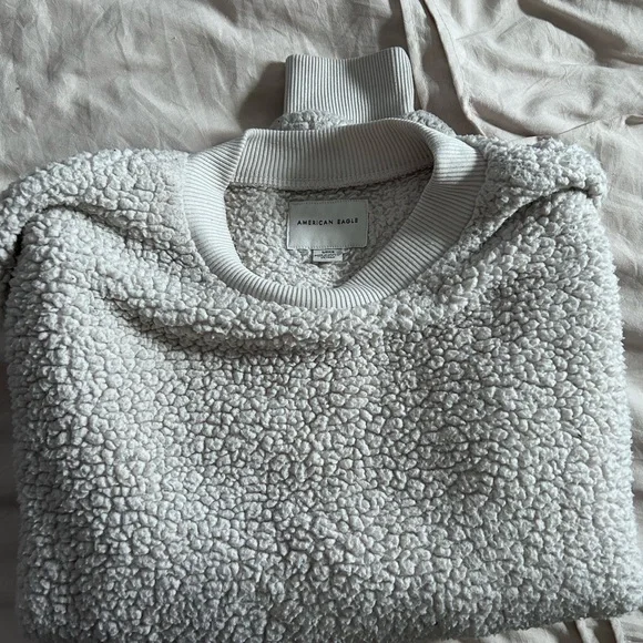 American Eagle Outfitters Cream Sherpa - Picture 3 of 3